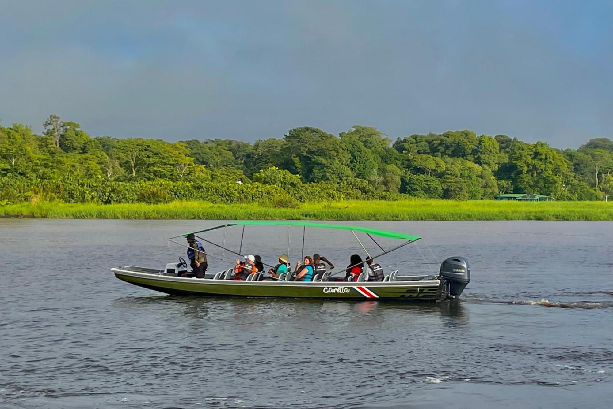 Carey Lodging Tortuguero Exteriör bild