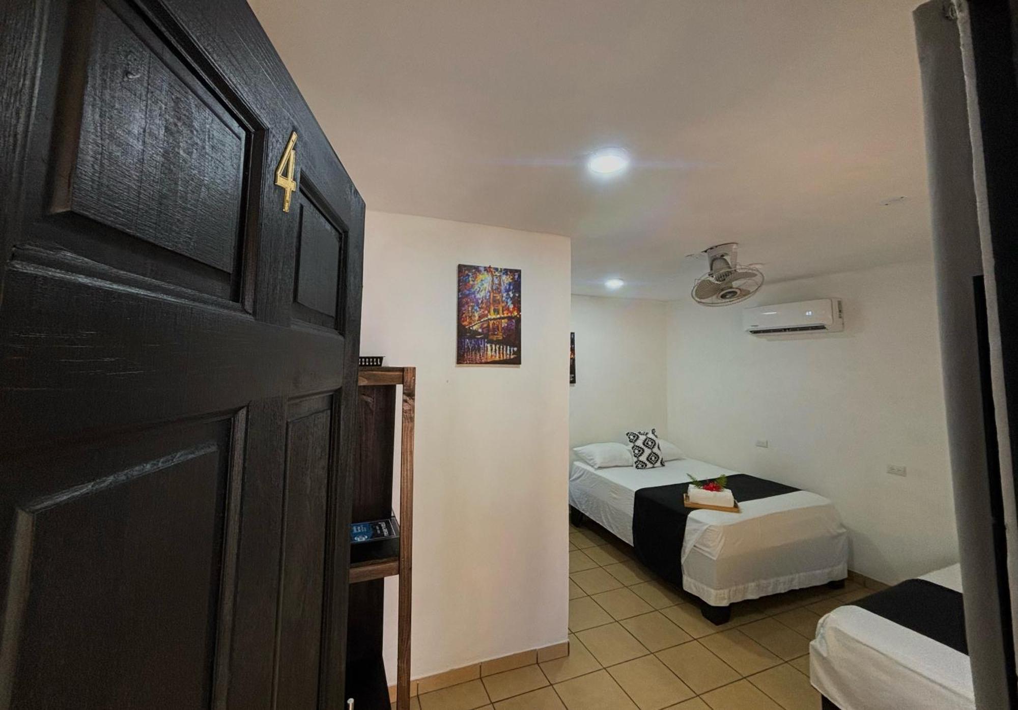 Carey Lodging Tortuguero Rum bild